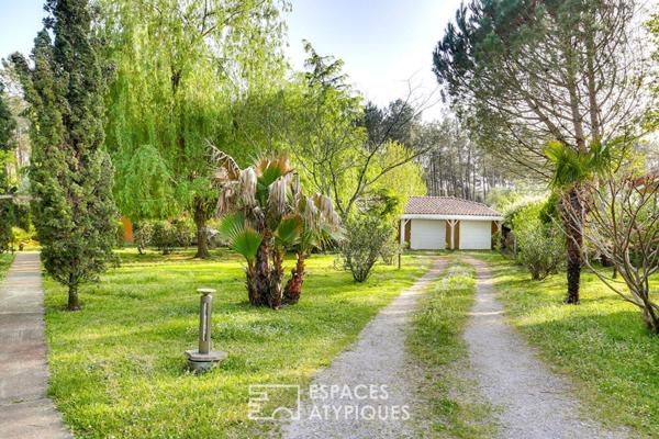 Villa avec piscine en lisière de forêt