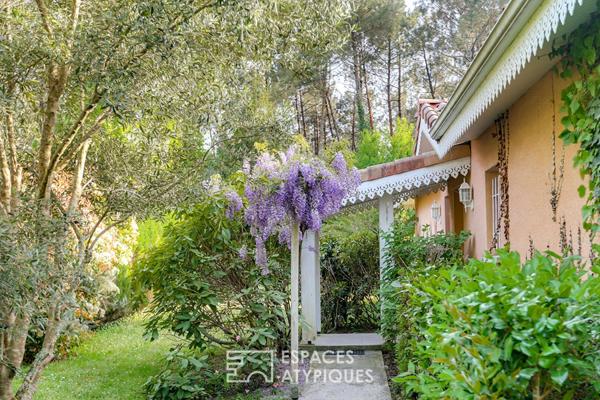 Villa avec piscine en lisière de forêt