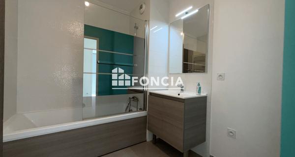 Location Appartement 4 pièces 75.63 m² - Saint-fons 69190