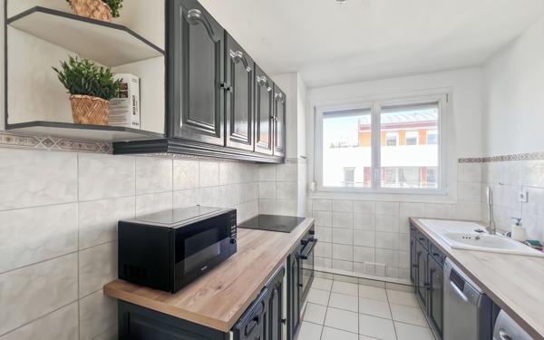 Appartement à louer    2 pièces • 80,23 m2 Reims