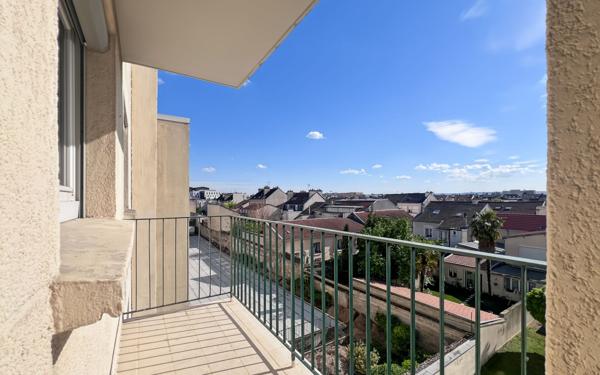 Appartement à louer    2 pièces • 80,23 m2 Reims