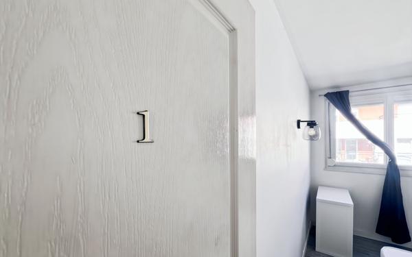 Appartement à louer    2 pièces • 80,23 m2 Reims
