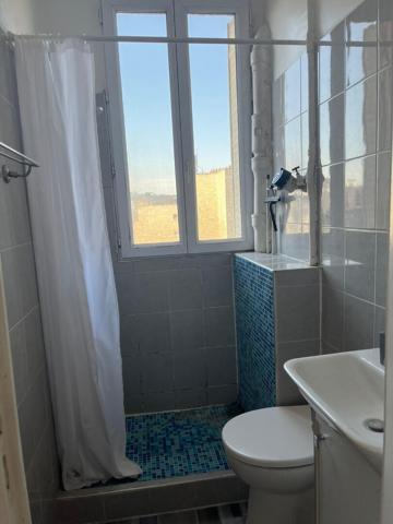 Appartement F2 avec balcon (dernier étage sans ascenseur)