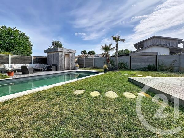Maison à vendre  5 pièces - 146,20 m 2   GUJAN MESTRAS  - 33