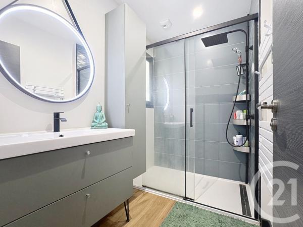 Maison à vendre  5 pièces - 146,20 m 2   GUJAN MESTRAS  - 33