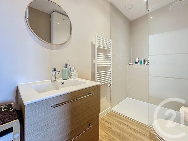 Maison à vendre  5 pièces - 146,20 m 2   GUJAN MESTRAS  - 33