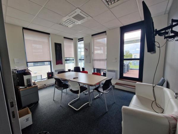 Bureaux 485m² – Beaucouze