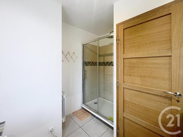 Immeuble à vendre  170,15 m2 BONNEUIL EN FRANCE - 95