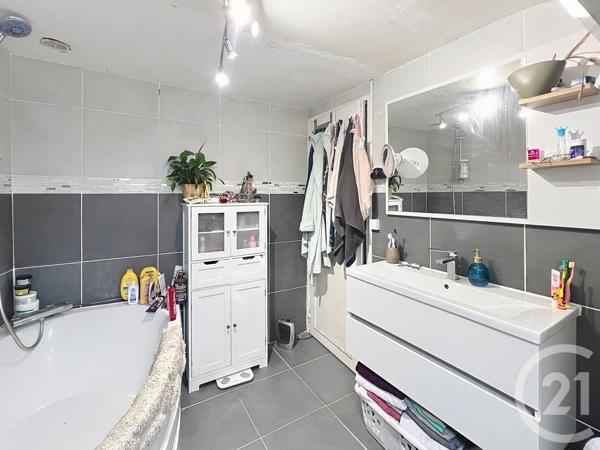 Immeuble à vendre  170,15 m2 BONNEUIL EN FRANCE - 95