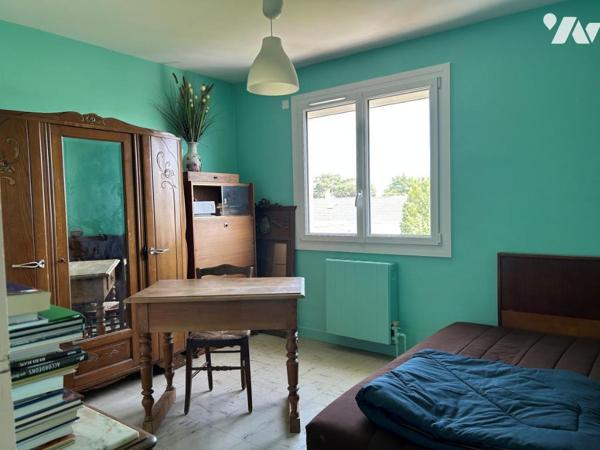 COUERON - LA CHABOSSIERE Maison construite en 1971 sur un terrain de 345 m²