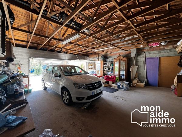 Maison plain pied 4 chambres double garage + piscine