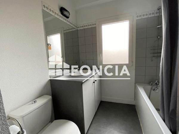 Location Studio 33.6 m² - 31 RUE DU DR NANCEL PENARD Bordeaux 33000