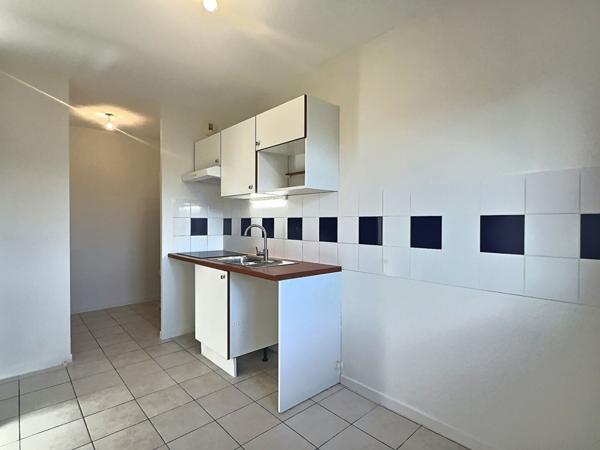 APPARTEMENT T3 - BALCON ET PARKING