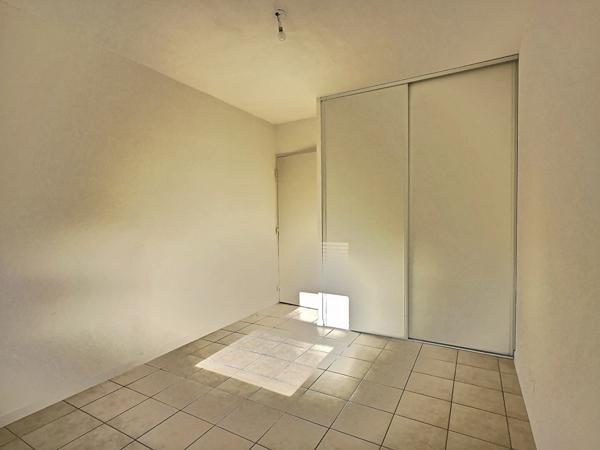 APPARTEMENT T3 - BALCON ET PARKING