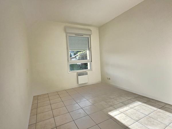 APPARTEMENT T3 - BALCON ET PARKING