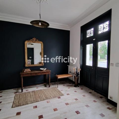 Maison
         10 pièces
        - 258 m² Bien prestige 1 245 000 € *
