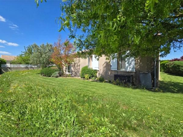 Maison à vendre 6 pièces EXIREUIL (79)