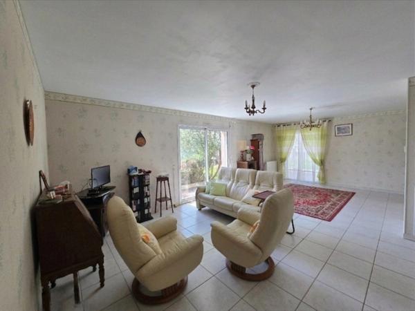 Maison à vendre 6 pièces EXIREUIL (79)