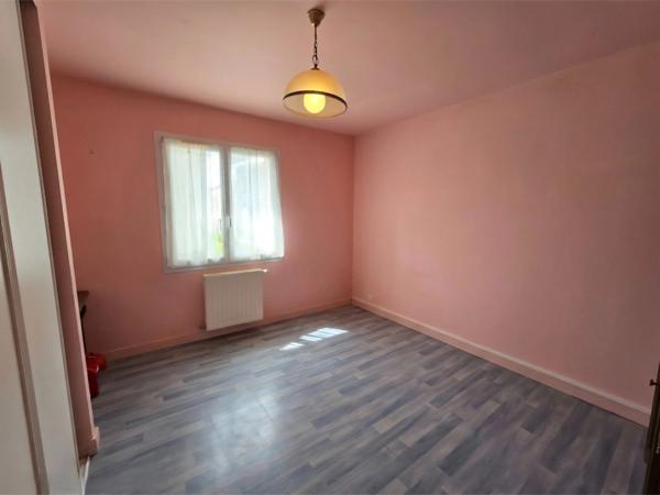 Maison à vendre 6 pièces EXIREUIL (79)