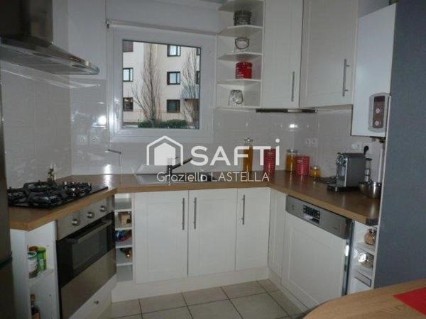 BEL APPARTEMENT DE 74 M² AVEC PARKING PRIVATIF