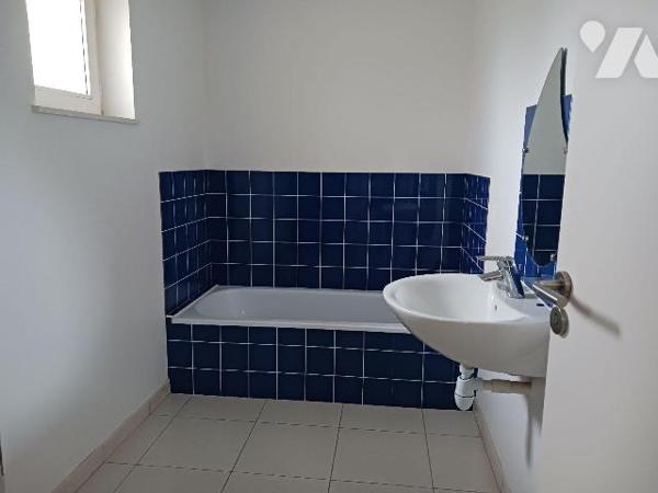 A VENDRE à proximité de la commune de CHAOURCE - Lieudit LA FEULIE, Une maison à usage d'habita...