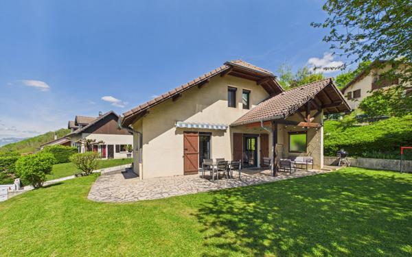 Maison à vendre    4 pièces • 102,30 m2 Voglans