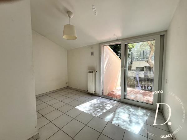 Bel appartement 3 pièces avec extérieurs