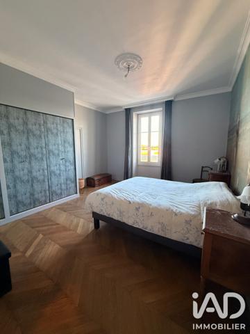 Maison à vendre 11 pièces 327 m² Bourges