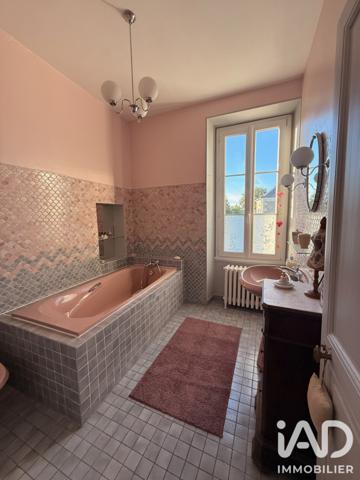 Maison à vendre 11 pièces 327 m² Bourges