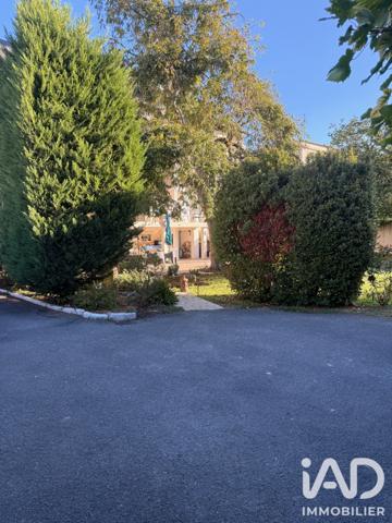 Maison à vendre 11 pièces 327 m² Bourges
