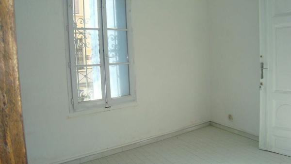 Appartement à louer    1 pièce •  Lunel