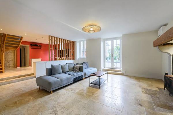 maison 8 pièces 224m² à vendre à Orthez