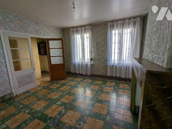 A VENDRE - Pas-de-Calais - AUCHEL - MAISON 89m² HAB AVEC JARDIN ET DEPENDANCES, comprenant : ca...