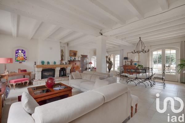 Maison à vendre 6 pièces 188 m² Tourrettes