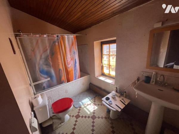 Maison à rénover, 95m² à Saint-Mars-des-Près