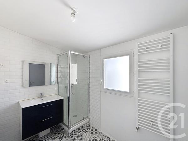 Maison à vendre  5 pièces - 93,35 m 2   RUELLE SUR TOUVRE  - 16