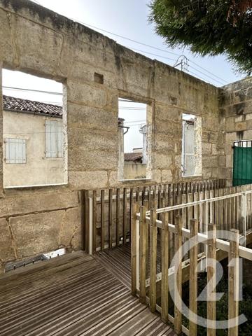 Maison à vendre  5 pièces - 93,35 m 2   RUELLE SUR TOUVRE  - 16