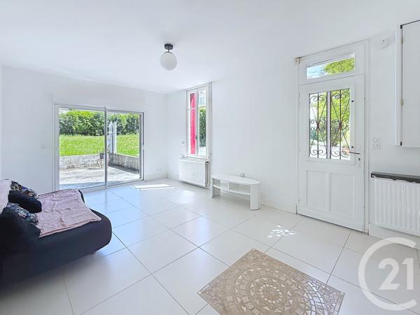 Maison à vendre  5 pièces - 93,35 m 2   RUELLE SUR TOUVRE  - 16