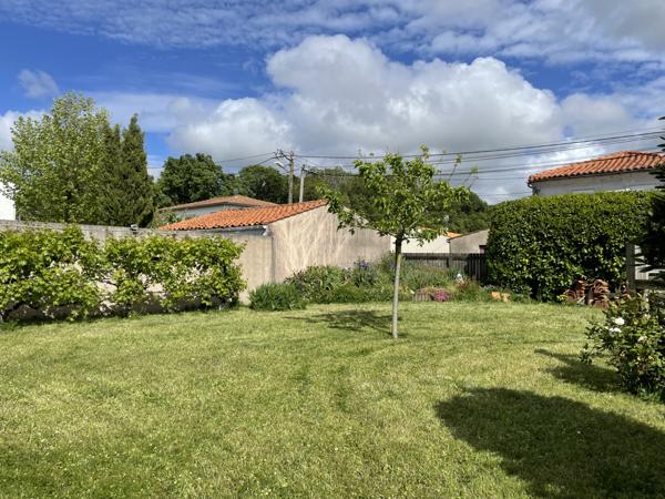 Maison  6 pièce(s)  3 chambre(s)  160 m²