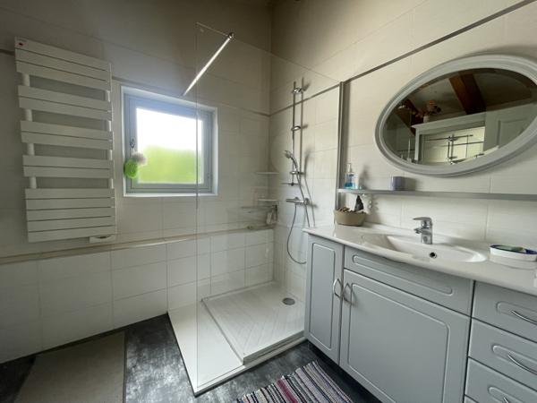 Maison  6 pièce(s)  3 chambre(s)  160 m²