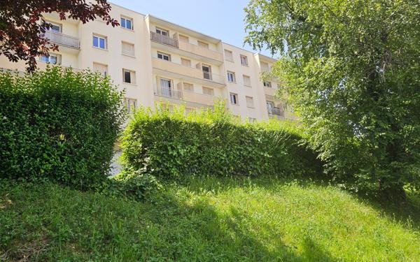 Appartement à vendre    3 pièces • 53 m2 Saint-Étienne