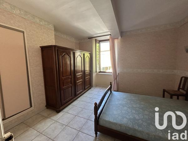 Maison de village 7 pièces de 111 m² à Pépieux (11700)