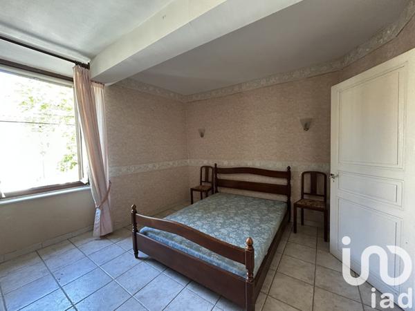 Maison de village 7 pièces de 111 m² à Pépieux (11700)