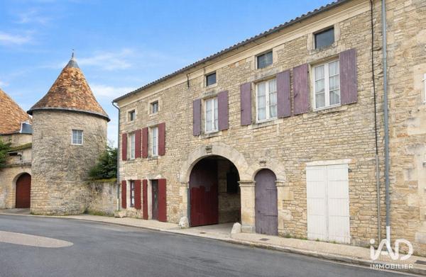 Bar-brasserie à vendre 142 m² Villefagnan