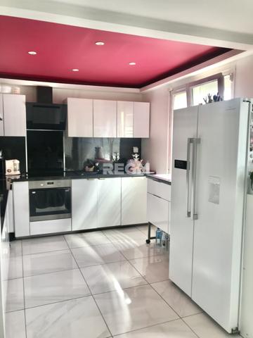 Perthes (77930) Maison de PLAIN-PIED + sous-sol total + dépendances sur beau terrain clos