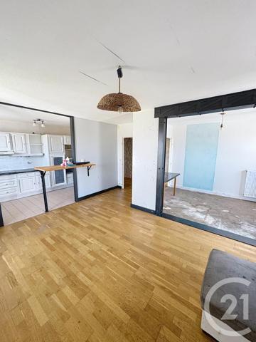 Appartement F4 à vendre  4 pièces - 77,31 m2 ORLEANS - 45