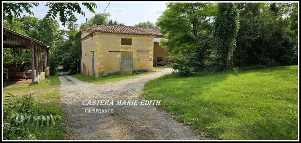 Dpt Gers (32), à vendre proche de AUCH   Bâtiment 860 M² à rénover