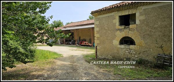 Dpt Gers (32), à vendre proche de AUCH   Bâtiment 860 M² à rénover