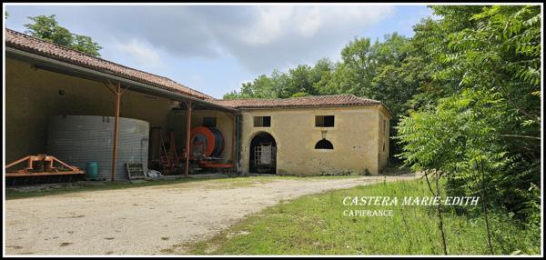 Dpt Gers (32), à vendre proche de AUCH   Bâtiment 860 M² à rénover