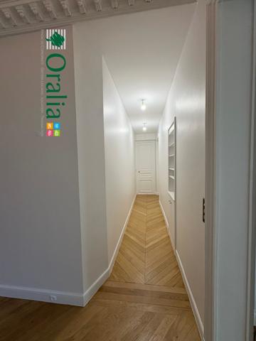 Appartement · Location Paris (75007) 6 pièces · 180m²